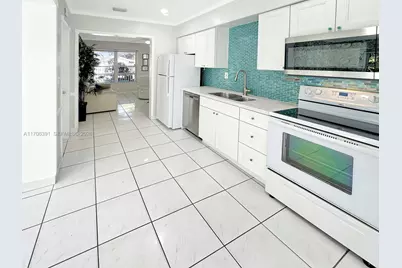 1820 SW 11th Ct, Fort Lauderdale, FL 33312 - Photo 18