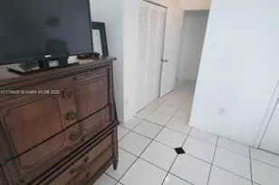 5601 Collins Ave, Miami Beach, FL 33140 - Photo 20