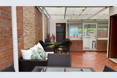 9 Avenida #1002, , CA 76004 - Photo 16