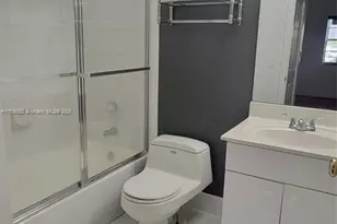 5660 NW 115th Ct, Doral, FL 33178 - Photo 10