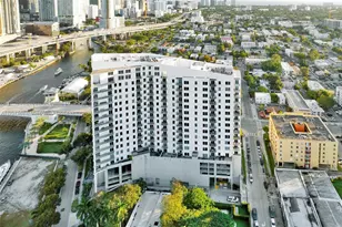 10 SW South River Dr, Miami, FL 33130 - Photo 42