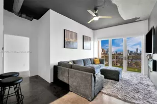 10 SW South River Dr, Miami, FL 33130 - Photo 20