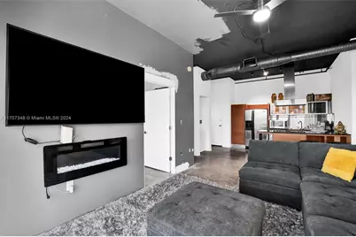 10 SW South River Drive #1109, Miami, FL 33130 - Photo 18