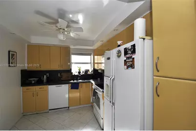 1865 S Ocean Dr #10F, Hallandale Beach, FL 33009 - Photo 4