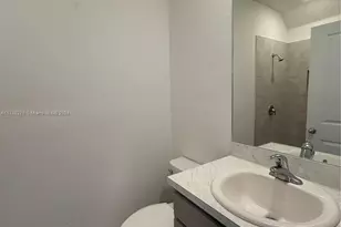 434 NE 13th St, Florida City, FL 33034 - Photo 6