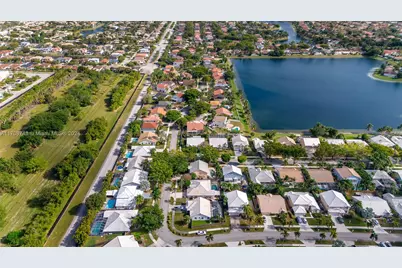 9420 SW 212th Ter, Cutler Bay, FL 33189 - Photo 10