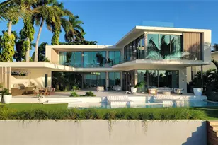 424 W Rivo Alto Dr, Miami Beach, FL 33139 - Photo 1