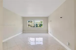 900 SW 125th Way, Pembroke Pines, FL 33027 - Photo 24