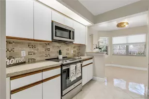 900 SW 125th Way, Pembroke Pines, FL 33027 - Photo 12