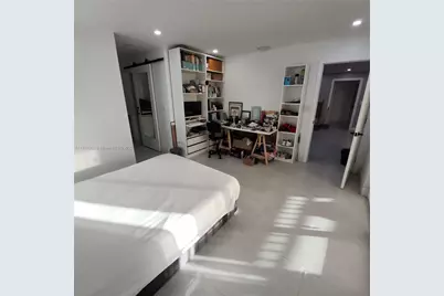 10865 NW 7th St #24-21, Miami, FL 33172 - Photo 14