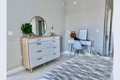 92 SW 3rd St #4707, Miami, FL 33130 - Photo 8