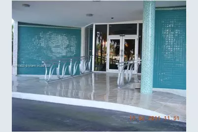 5255 Collins #1A, Miami Beach, FL 33140 - Photo 4