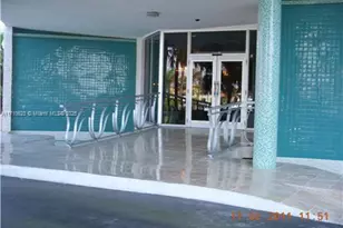 5255 Collins, Miami Beach, FL 33140 - Photo 4