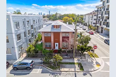 676 SW 1st St, Miami, FL 33130 - Photo 8