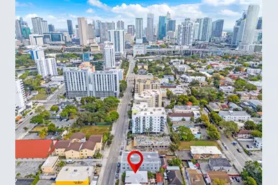 676 SW 1st St, Miami, FL 33130 - Photo 4