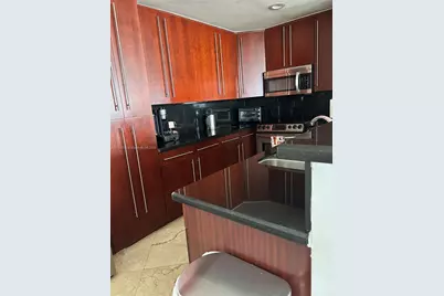 100 Lincoln Rd #PH7, Miami Beach, FL 33139 - Photo 10