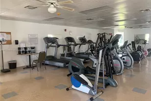 1395 NE 167th St, Miami, FL 33162 - Photo 8