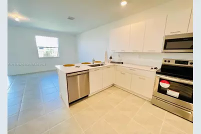 12628 NW 23rd Pl #12628, Miami, FL 33167 - Photo 4