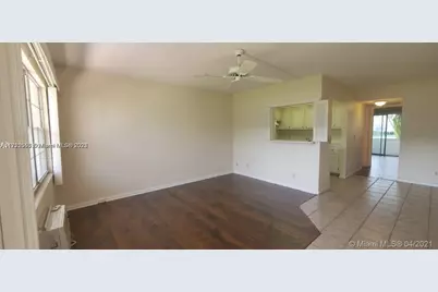 385 Fanshaw #J, Boca Raton, FL 33434 - Photo 4