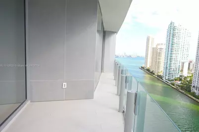 300 Biscayne Boulevard Way #1806, Miami, FL 33131 - Photo 42