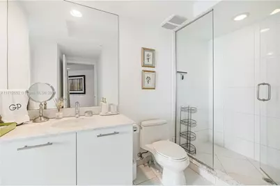 55 SE 6th St #3407, Miami, FL 33131 - Photo 20