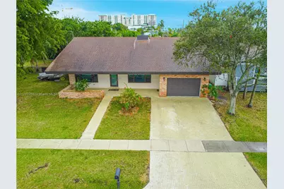 614 NE 3rd St, Dania Beach, FL 33004 - Photo 4