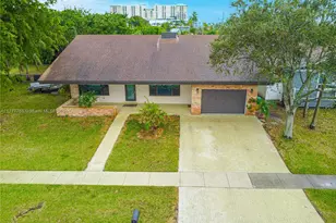614 NE 3rd St, Dania Beach, FL 33004 - Photo 4