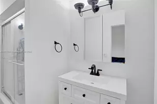 1850 NE 118th Rd, North Miami, FL 33181 - Photo 16