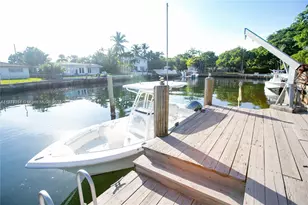 1850 NE 118th Rd, North Miami, FL 33181 - Photo 10