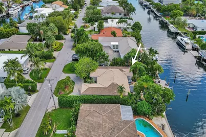 1850 NE 118th Rd, North Miami, FL 33181 - Photo 2