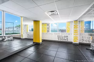 7501 E Treasure Dr, North Bay Village, FL 33141 - Photo 30