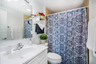 7501 E Treasure Dr, North Bay Village, FL 33141 - Photo 14