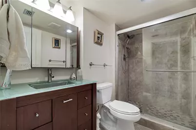 20515 E Country Club Dr #1048, Aventura, FL 33180 - Photo 26