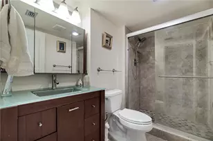 20515 E Country Club Dr, Aventura, FL 33180 - Photo 26