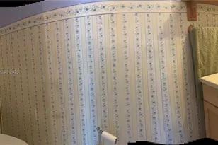 19232 NE 25th Ave, Miami, FL 33180 - Photo 12