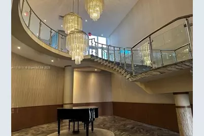 5401 Collins Ave #223, Miami Beach, FL 33140 - Photo 12