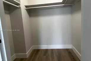 5401 Collins Ave, Miami Beach, FL 33140 - Photo 22