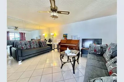 371 Burgundy H #H, Delray Beach, FL 33484 - Photo 1