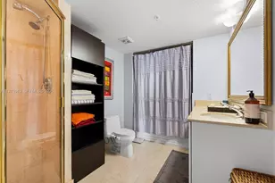 1800 N Bayshore Dr, Miami, FL 33132 - Photo 14