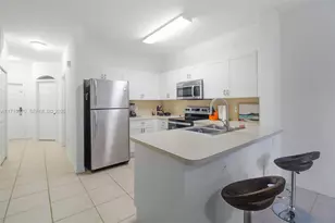 7854 Catalina Cir, Tamarac, FL 33321 - Photo 4