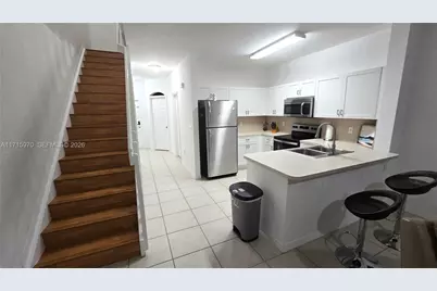 7854 Catalina Cir, Tamarac, FL 33321 - Photo 6