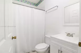7854 Catalina Cir, Tamarac, FL 33321 - Photo 16