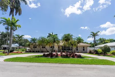 880 NW 73rd Ave, Plantation, FL 33317 - Photo 1