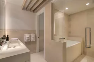 102 24th St, Miami Beach, FL 33139 - Photo 30