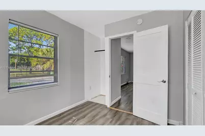 1240 SW 32nd Ave, Fort Lauderdale, FL 33312 - Photo 16