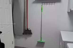 13285 Arbor Pointe Cir, Tampa, FL 33617 - Photo 26