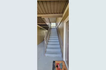 13285 Arbor Pointe Cir, Tampa, FL 33617 - Photo 40