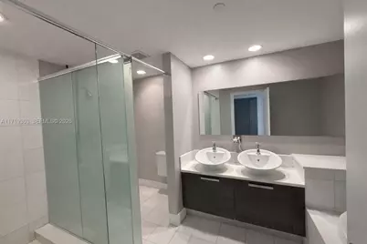 2950 NE 188th St #406, Aventura, FL 33180 - Photo 12