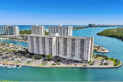 400 Kings Point Dr #1003, Sunny Isles Beach, FL 33160 - Photo 10