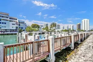 400 Kings Point Dr, Sunny Isles Beach, FL 33160 - Photo 8